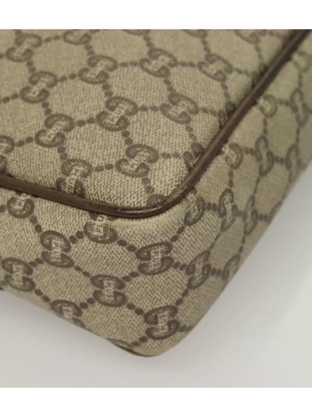 GUCCI GG Plus Supreme Clutch Bag PVC Beige Gold - Picture 7 of 16